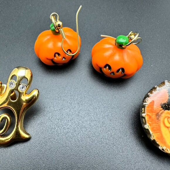 Fun Festive Halloween Pumpkin Boo Ghost Earrings & Pin set bundle lot - Picture 6 of 7